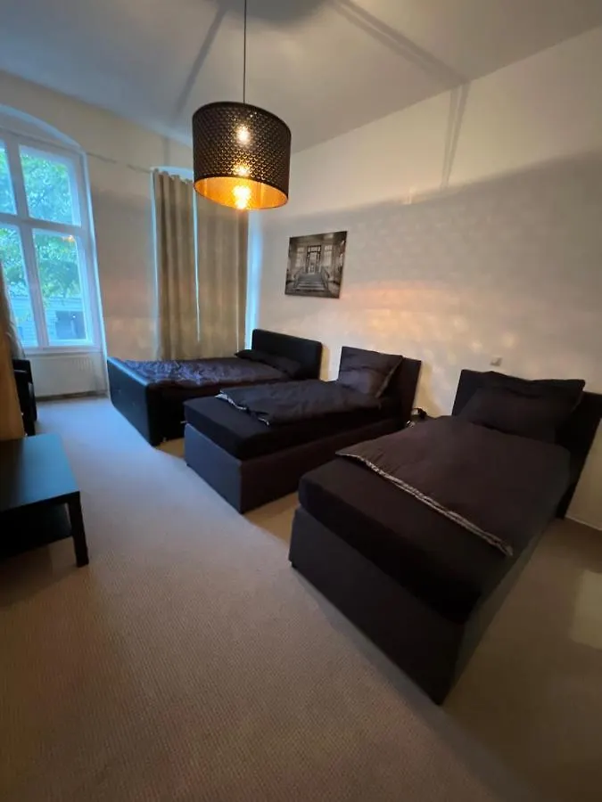 Apartment Berlin Hauptbahnhof: Family-Friendly Group Stay for 8 Germany