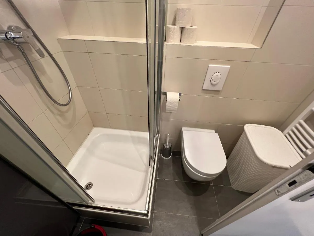 Apartment Berlin Hauptbahnhof: Family-Friendly Group Stay for 8 Germany